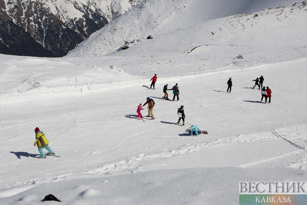 Непогода закрыла большинство трасс на горнолыжных курортах Сочи 