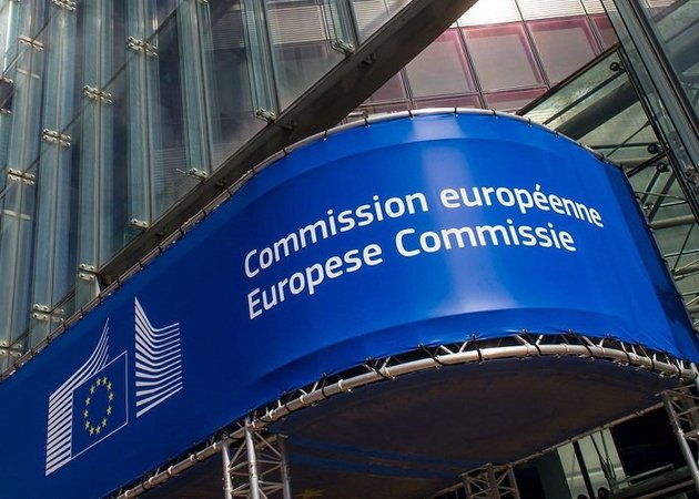Еврокомиссия подаст в суд на Германию и Великобританию