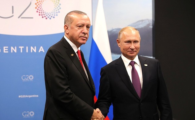 Турция договорилась с Россией по Манбиджу и Евфрату