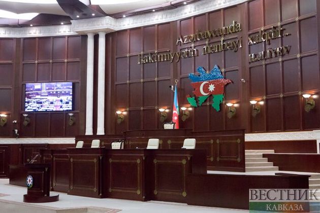 Законопроект об использовании Государственного герба принял Милли Меджлис Азербайджана