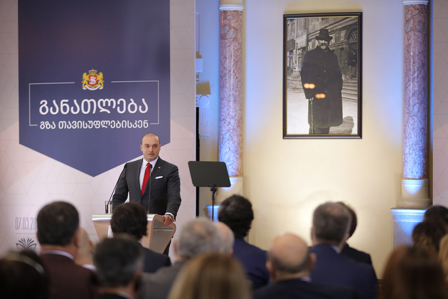 Бахтадзе пообещал вывести образование в Грузии на новый уровень