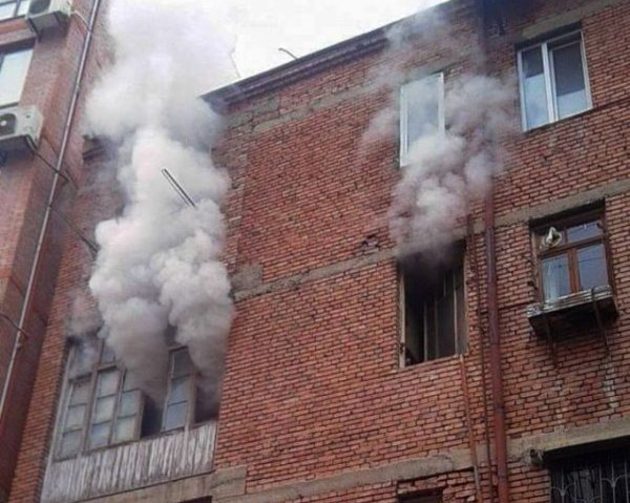 Пожар унес жизнь человека в центре Тбилиси