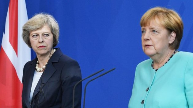 Мэй и Меркель обсудили отсрочку Brexit