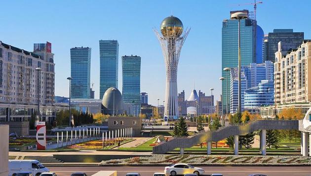 Две столицы Казахстана внедряют "умные технологии"