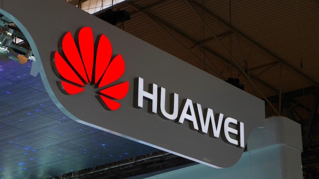 США отложили запрет на бизнес с Huawei 