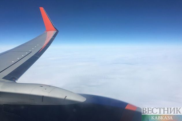 Пассажирам "Уральских авиалиний" вместо Грузии предложили слетать в Баку или Ереван