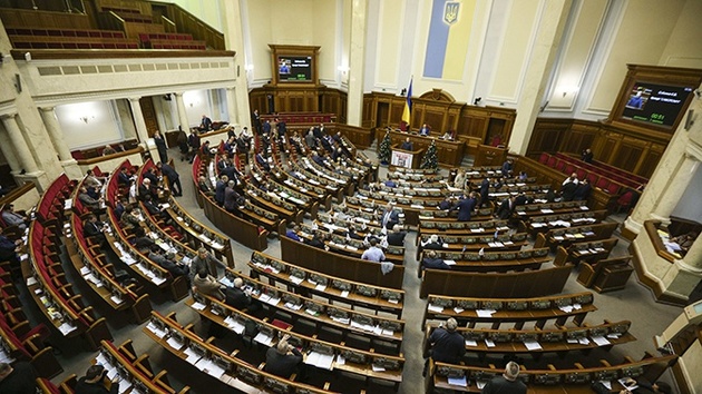 "Слуга народа" набирает 43,9% на выборах в Верховную раду - экзит-полл 