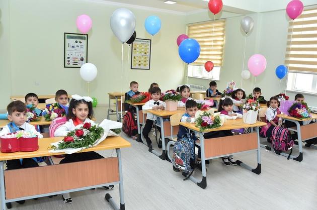 В Гяндже введена в эксплуатацию школа, отремонтированная Фондом Гейдара Алиева