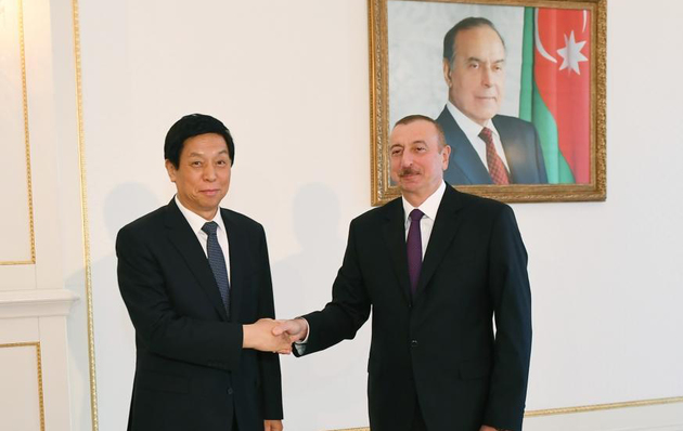Китай и Азербайджан обязались укреплять сотрудничество