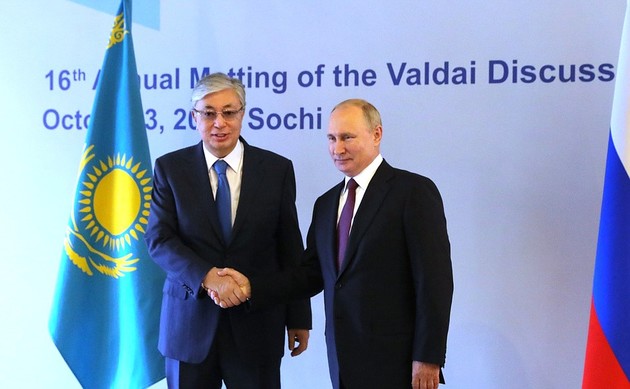 Президенты России и Казахстана провели встречу в Сочи 