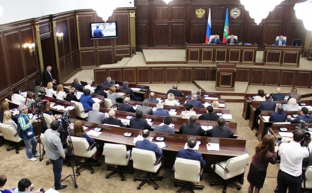 Парламентарии КЧР приняли закон о запрете продажи снюсов детям