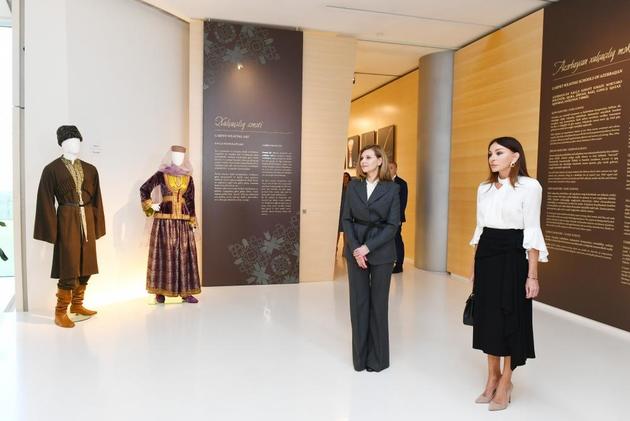 Елена Зеленская посетила Центр Гейдара Алиева в Баку