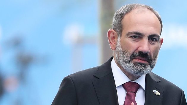 Глава КС Армении пригрозил Пашиняну судом 