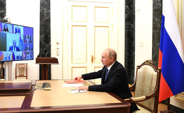 На встрече с членами Совбеза Путин обсудил Ближний Восток