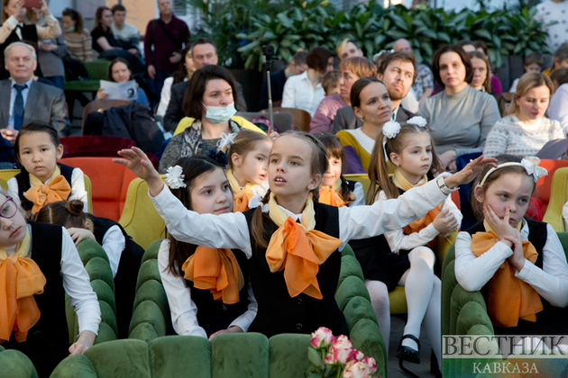 В павильоне Азербайджан на ВДНХ прошел отчетный концерт детской музыкальной школы имени Кара Караева (фоторепортаж)
