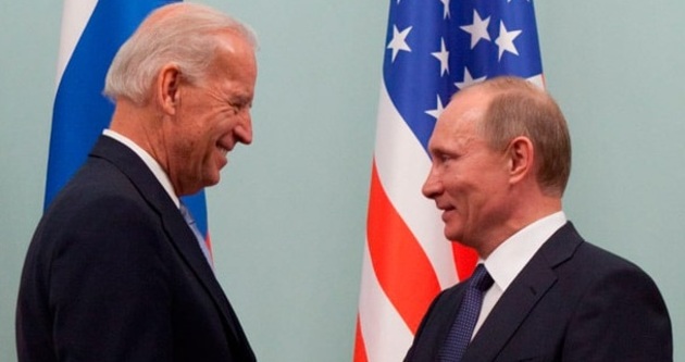 Путин и Байден обменялись подарками на саммите в Женеве