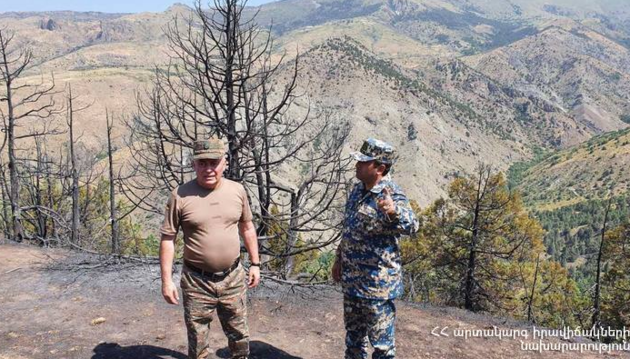 "Хосровский лес" потушили в Армении (ФОТО)