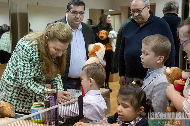 Представительство Фонда Гейдара Алиева в России устроило новогодний праздник в московском детском доме