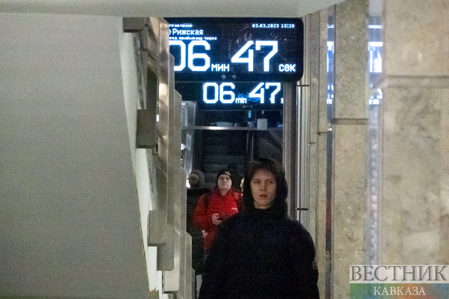 Табло обратного отсчета на станции “Сокольники“ БКЛ Московского метро