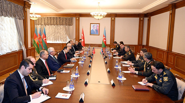 встреча делегаций Минобороны Азербайджана и Турции в Баку