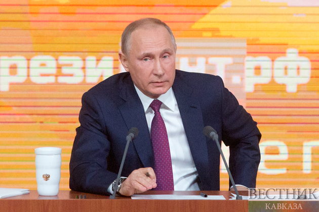 Путин обсудит экономическую ситуацию с главами МЭР, Минфина и ЦБ