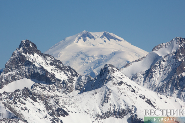 Альпинисты почистят Эльбрус перед массовым восхождением