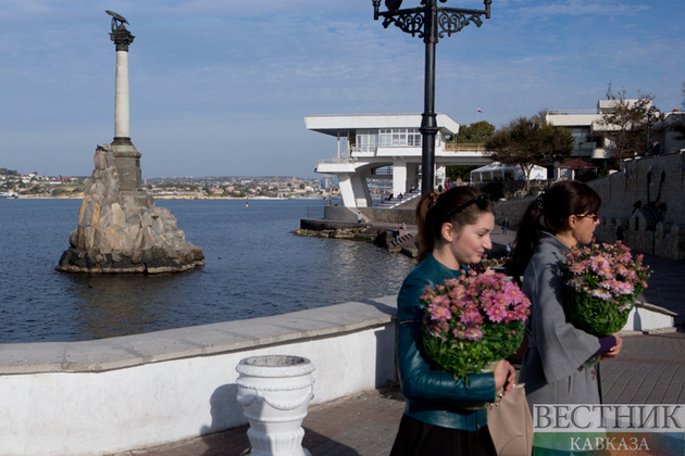 Марин Ле Пен собирается в Крым в апреле 