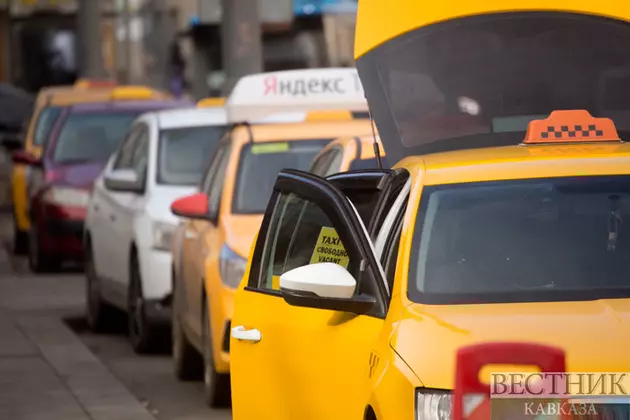 Бесплатные поездки при эвакуации вводит "Яндекс Такси"