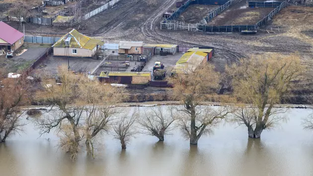Паводки в Казахстане: угроза затопления нависла над Петропавловском
