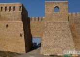В ремонте обрушившейся стены крепости Нарын-Кала применят ракушечник