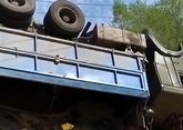 В Ноемберяне перевернулся грузовик с 22 тоннами пшеницы - СМИ