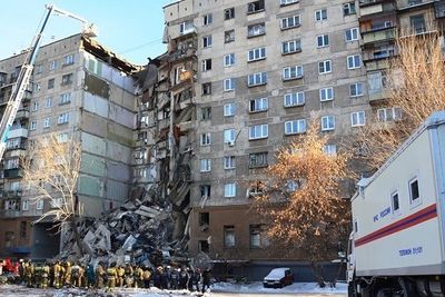 Число жертв при обрушении подъезда дома в Магнитогорске увеличилось до 38 