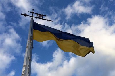 Украина пригласила крымчан проголосовать за президента в Киеве и Херсоне