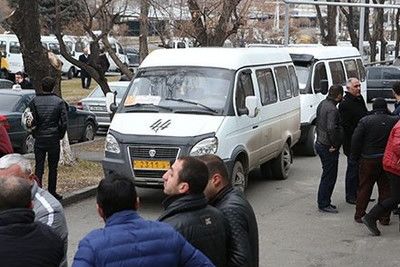 В армянском Ванадзоре забастовали водители маршруток