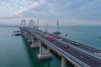 Железнодорожную часть моста в Крым полностью построили  