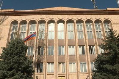 КС Армении смягчил режим военного положения в стране