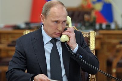 Макрон экстренно позвонил Путину перед переговорами Алиева и Пашиняна