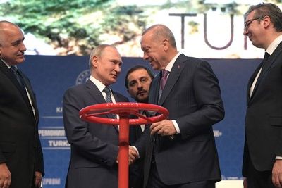Путин и Эрдоган заложат фундамент третьего реактора АЭС &quot;Аккую&quot; онлайн