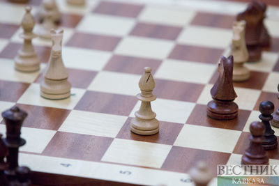 Шахматист Дубов &quot;проиграл&quot; из-за отказа от партии в маске  