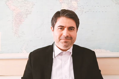 Иранский политолог: Москва и Тегеран не должны позволить Западу испортить их отношения
