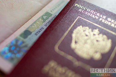 ЕК разъяснила новые правила выдачи виз россиянам