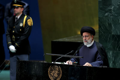 Эбрахим Раиси обвинил Европу в обогащении урана в Иране