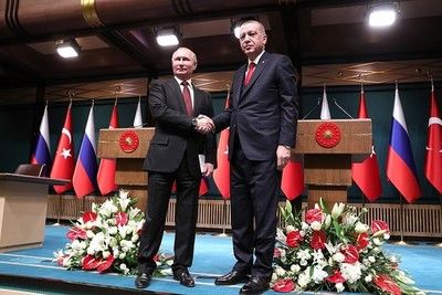 Турецкие эксперты: интервью Путина дает Анкаре шанс вернуть роль миротворца