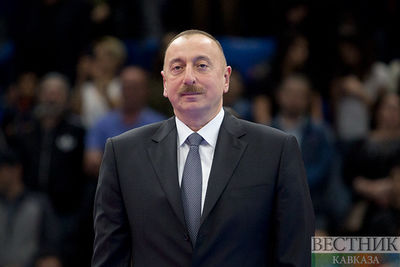 Ильхам Алиев провел встречу с председателем Сената Франции