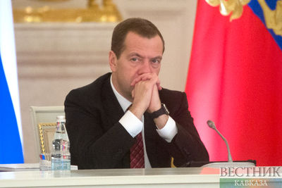 Медведев велел &quot;Газпрому&quot; доложить о борьбе с должниками за газ в СКФО