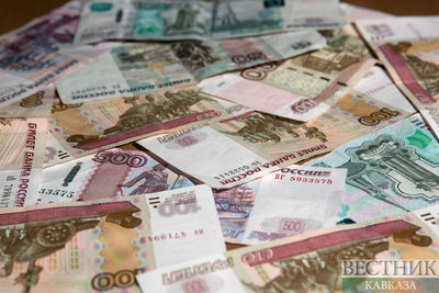 Россияне ждут доллар по 84 рубля
