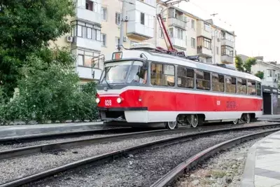 Две автоаварии в Краснодаре заблокировали движение трамваев